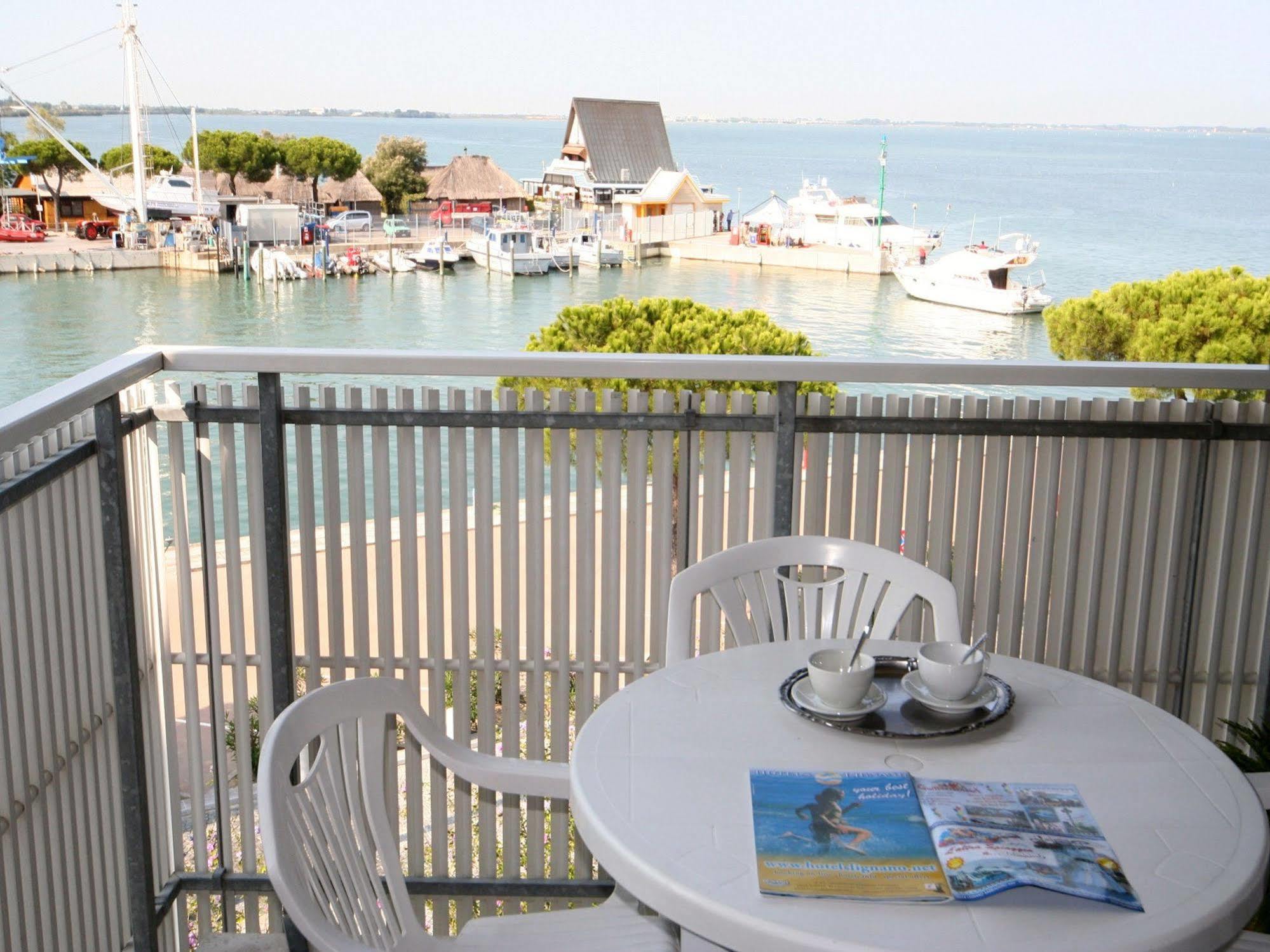 Casa Marina Apartman Lignano Sabbiadoro Kültér fotó